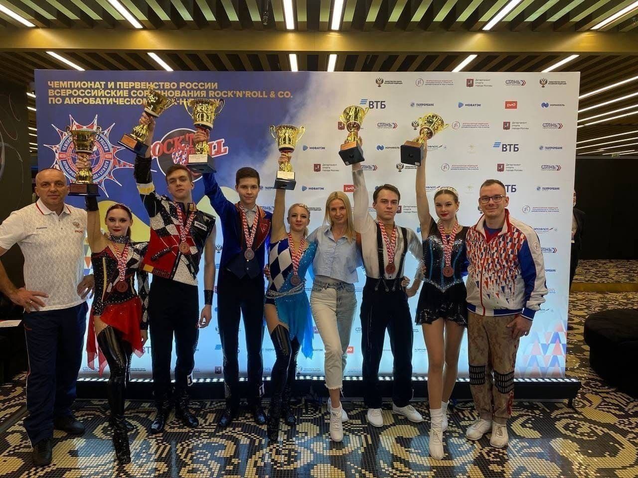 Петербургские спортсмены показали высокие результаты на чемпионате и первенстве России по акробатическому рок-н-роллу
